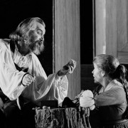 Meistersinger by Wagner; JT as Hans Sachs with Nancy Gustafson; ROH; Oct/Nov 1993; photo: Clive Barda/ArenaPAL